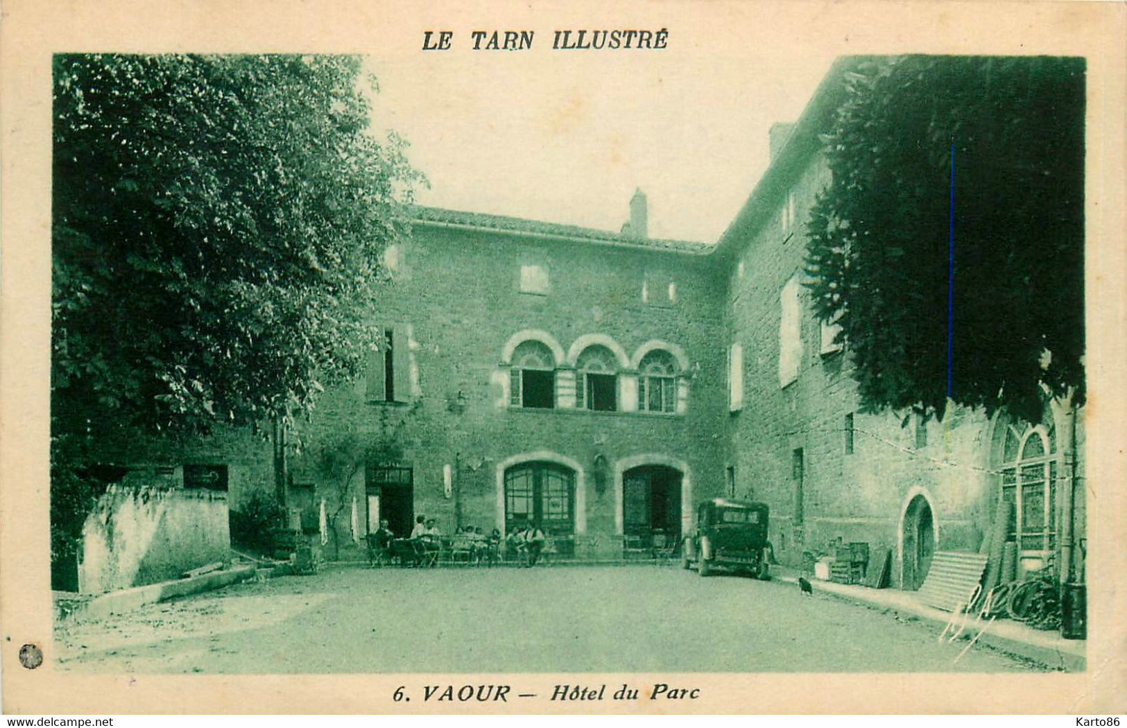 Vaour * Hôtel Du Parc * La Cour Intérieure * Automobile Voiture Ancienne - Vaour