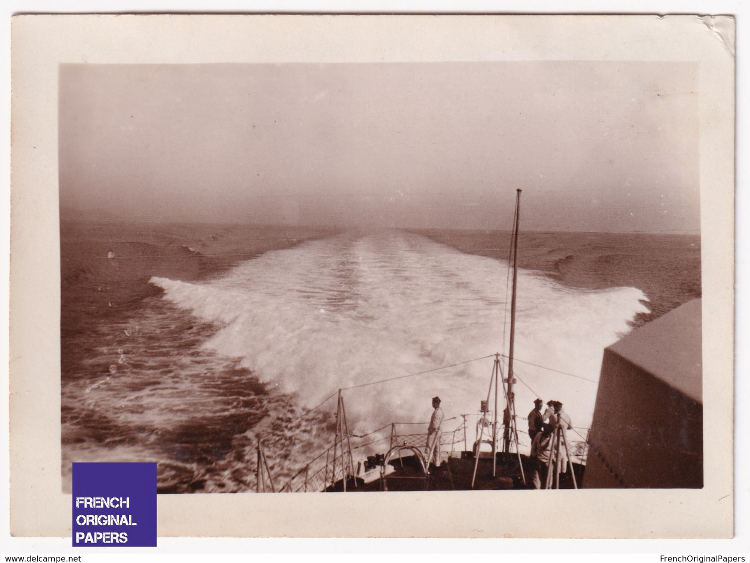 Malte Novembre 1930 Petite Photo Snapshot 9x6,5cm Armée Sillage Contre-Torpilleur Verdun Marine Française A85-89 - Guerra, Militares