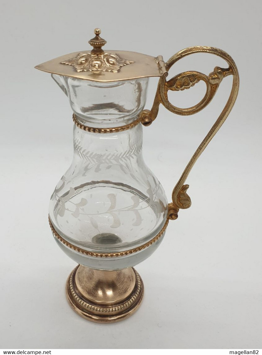 Burette Pour Eucharistie . Cristal Et Laiton. France XIXe Siècle. - Arte Religiosa