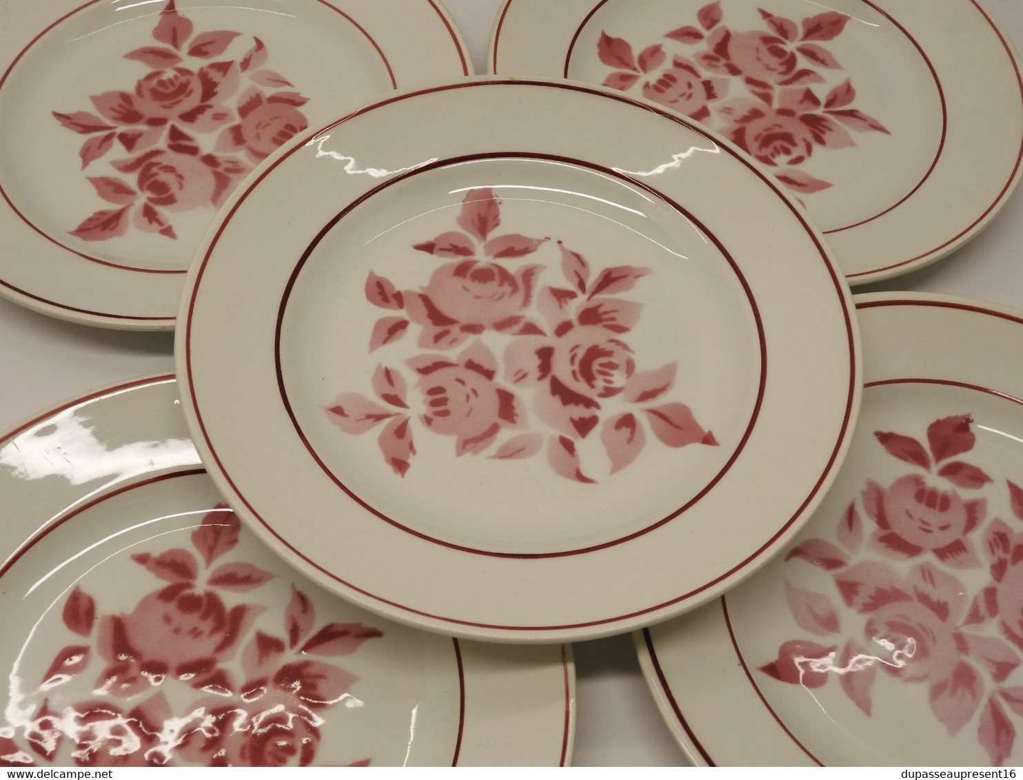 *7 PETITES ASSIETTES DESSERT CERAMIQUE TAURION PB LIMOGES FLEURS ROSES ROSES  E - Limoges (FRA)