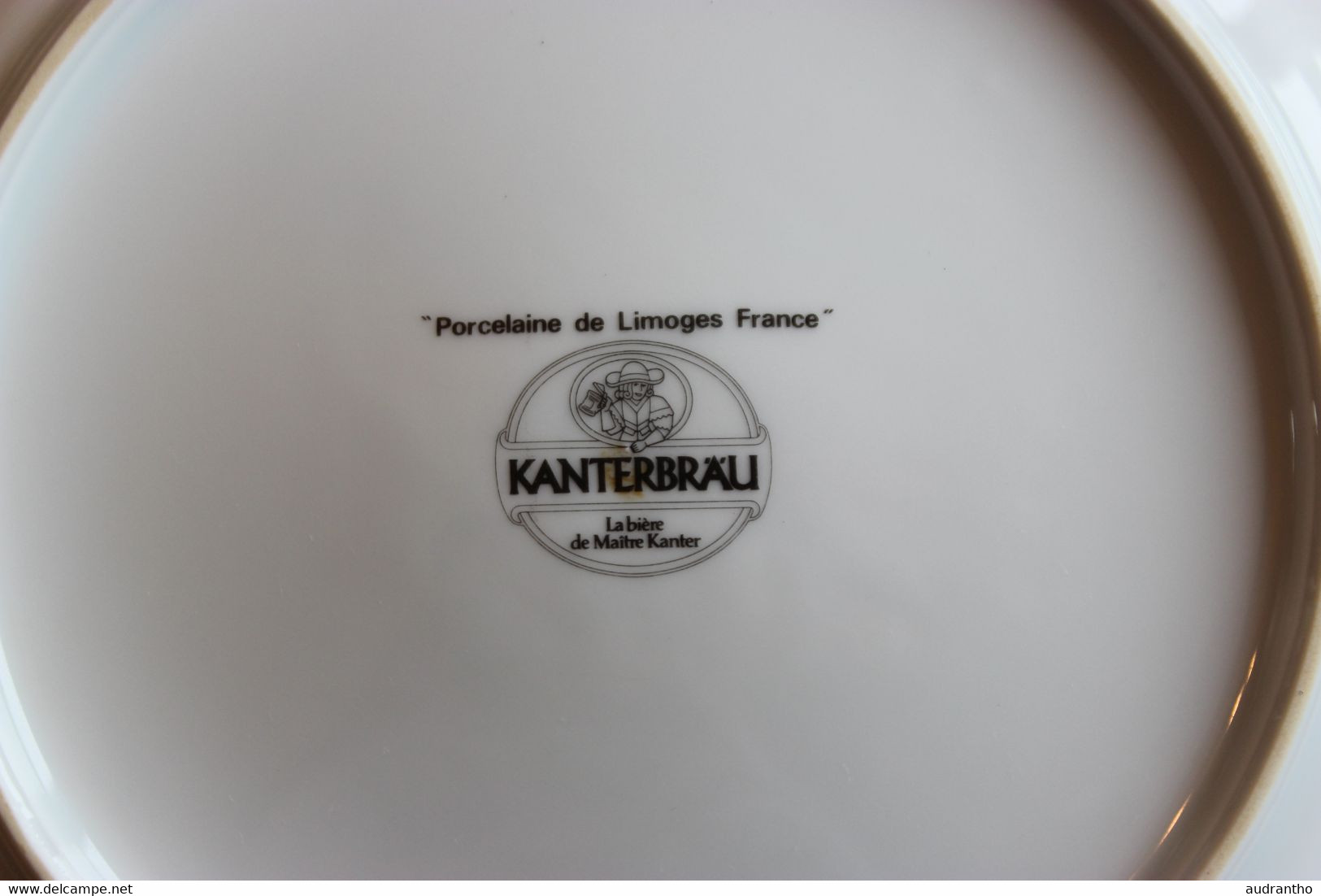 rare 4 assiettes plates animées porcelaine de LIMOGES bière KANTERBRAU