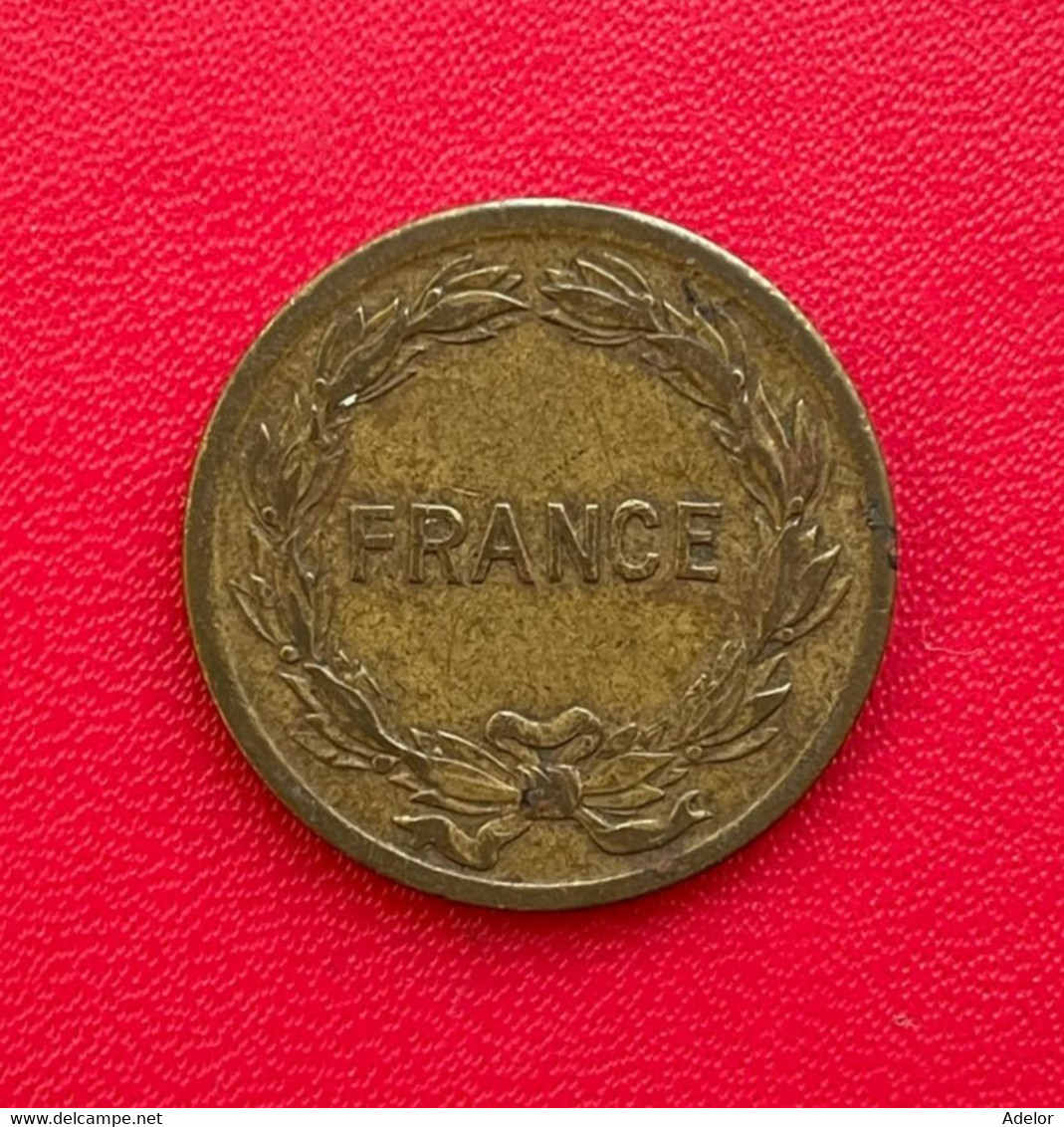 Belle Monnaie De 2 Francs 1944. Etat TTB - 2 Francs