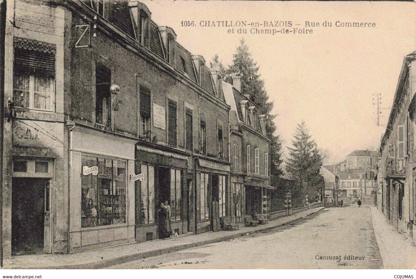 58 - CHATILLON EN BAZOIS - S03500 - Rue Du Commerce Et Du Champ De Foire - Coiffeur - Café - Commerces - L1 - Chatillon En Bazois