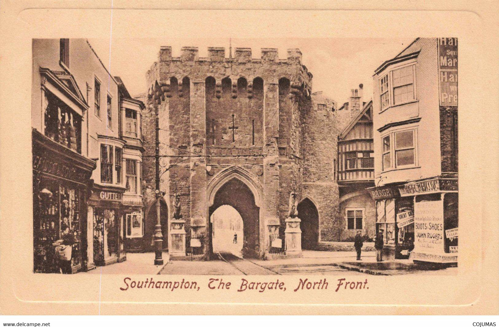 ANGLETERRE - S01469 - Southampton - The Bargate - Nort Front - Commerces - L1 - Southampton