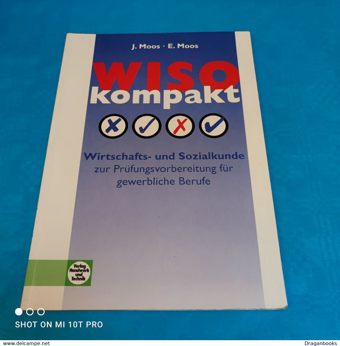 J. & E. Moos - WISO Kompakt - Wirtschafts & Sozialkunde - Libros De Enseñanza