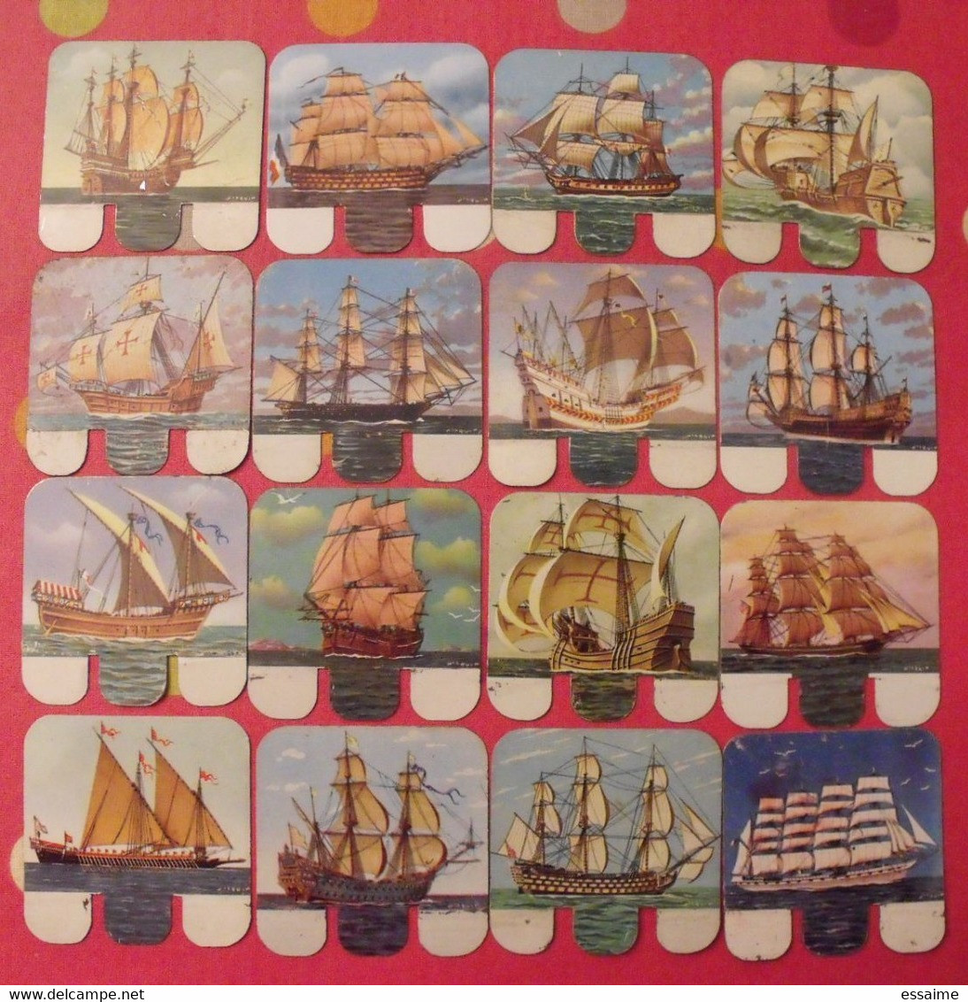 Lot De 16 Plaquettes Bateaux Voiliers. Huilor Samo Dulcine. Collection Complète. Lot 21 - Plaques En Tôle (après 1960)