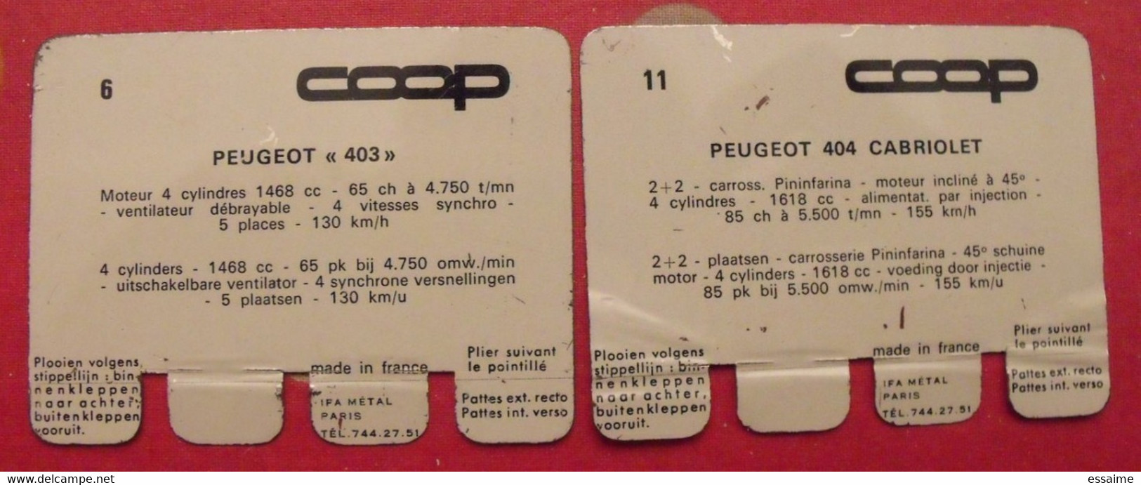 Peugeot 403, 404 Cabriolet. 2 Plaquettes En Tôle COOP N° 6,11. "l'auto à Travers Les âges" - Tin Signs (vanaf 1961)