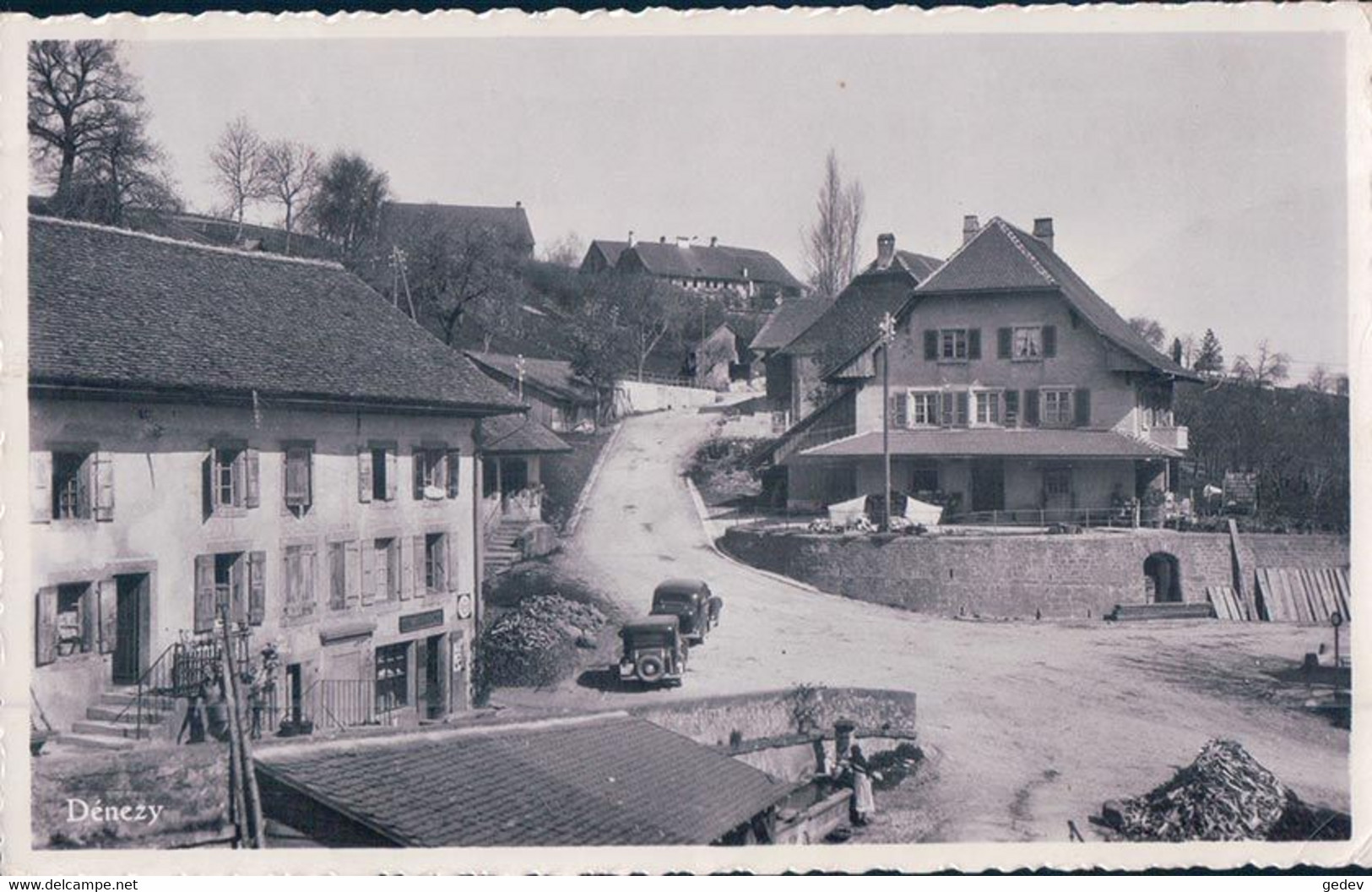 Dènezy VD, Epicerie, Automobiles Et Lavandière à La Fontaine (22.5.1940) - Denezy 