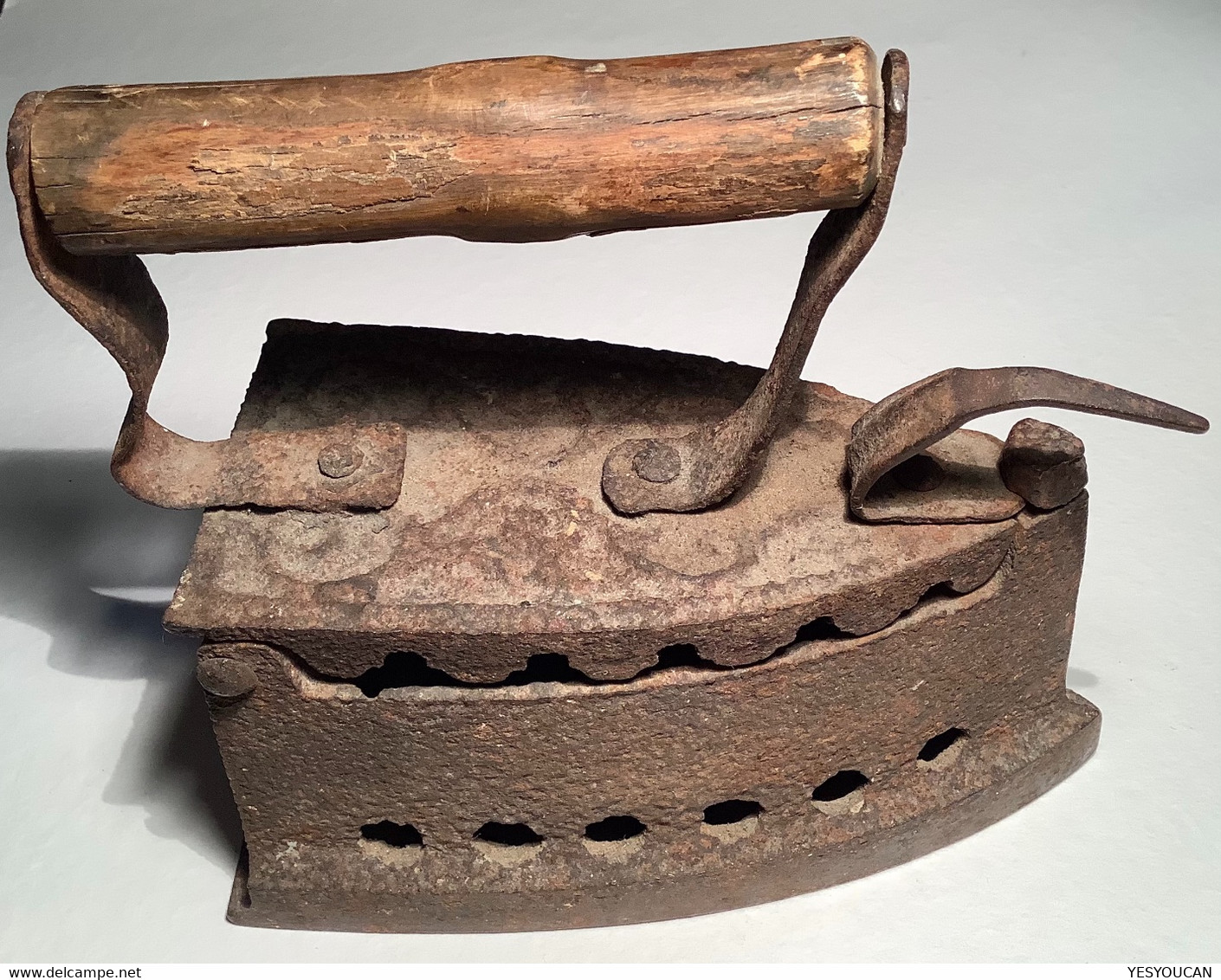 1800-1850 Ancien Fer à Repasser à Braise Bursins Vaud Suisse (Antik Bügeleisen Schweiz Antique Charcoal Iron Switzerland - Arte Popolare