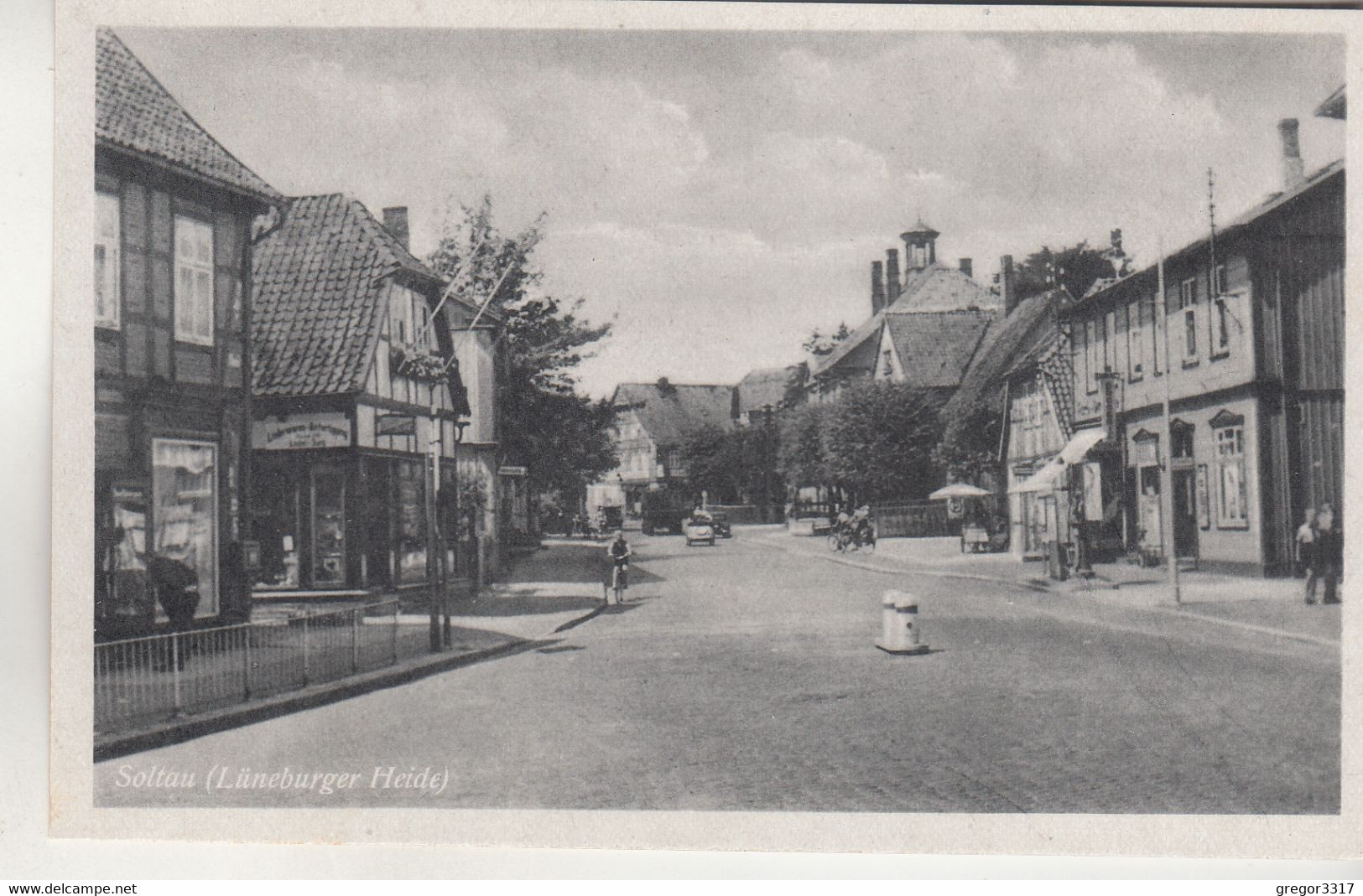 C1403) SOLTAU - Lüneburger Heide - GESCHÄFTE STRASSE Fahrrad Auto ALT !! - Soltau