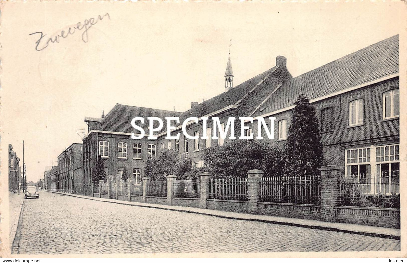 Sint-Niklaas En Beroepschool Deerlijkstraat - Zwevegem - Zwevegem