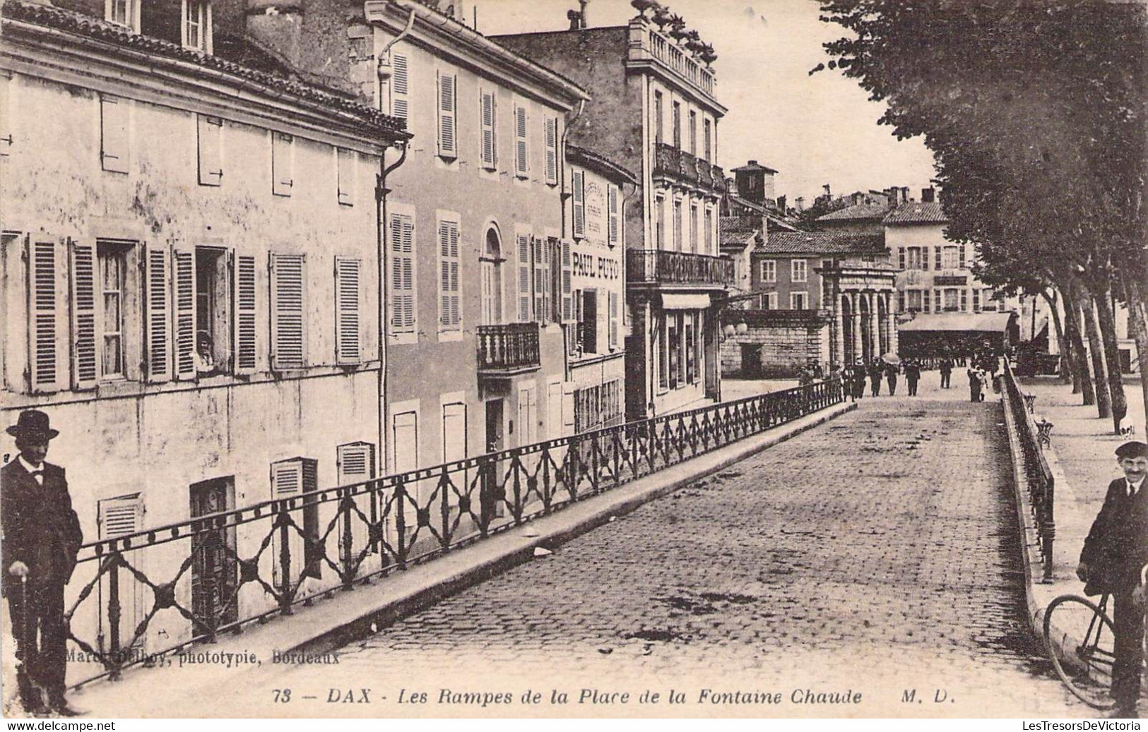 CPA France  - Landes - Dax - Les Rampes De La Place De La Fontaine Chaude - M. D. - Marcel Delboy Phototypie - Vélo - Dax