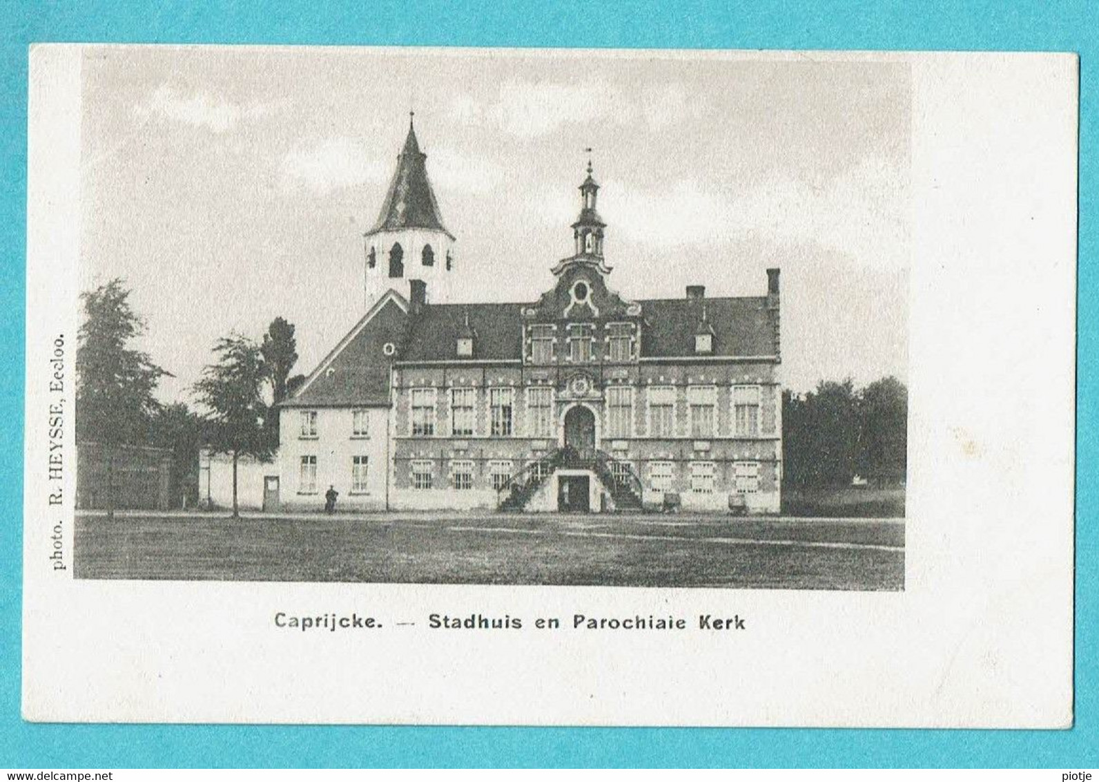 * Kaprijke - Caprijcke (Meetjesland - Oost Vlaanderen) * (Photo R. Heysse, Eeklo) Stadhuis En Parochiale Kerk, église - Kaprijke