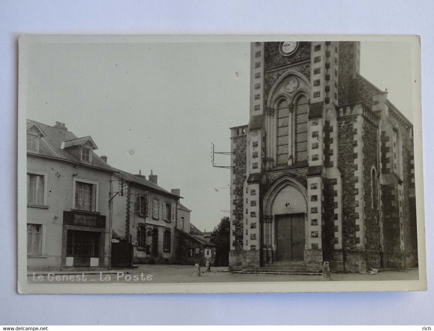 CP 53 Mayenne - Le Genest - La Poste - Le Genest Saint Isle