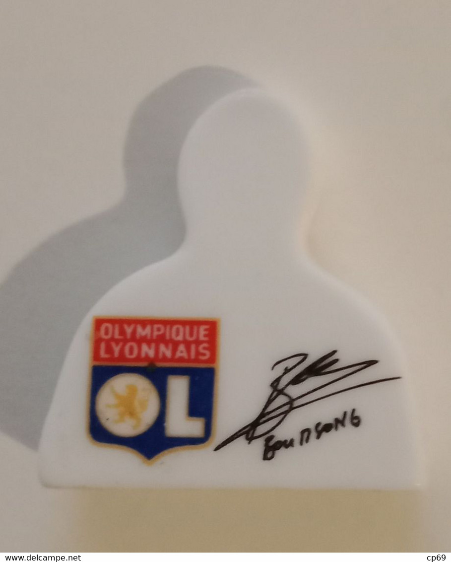 Fève Olympique Lyonnais OL Boumsong N°4 Sport サッカー Football 足球 Calcio Soccer 축구 Joueur プレーヤー Player 玩家 En TB.Etat - Sports