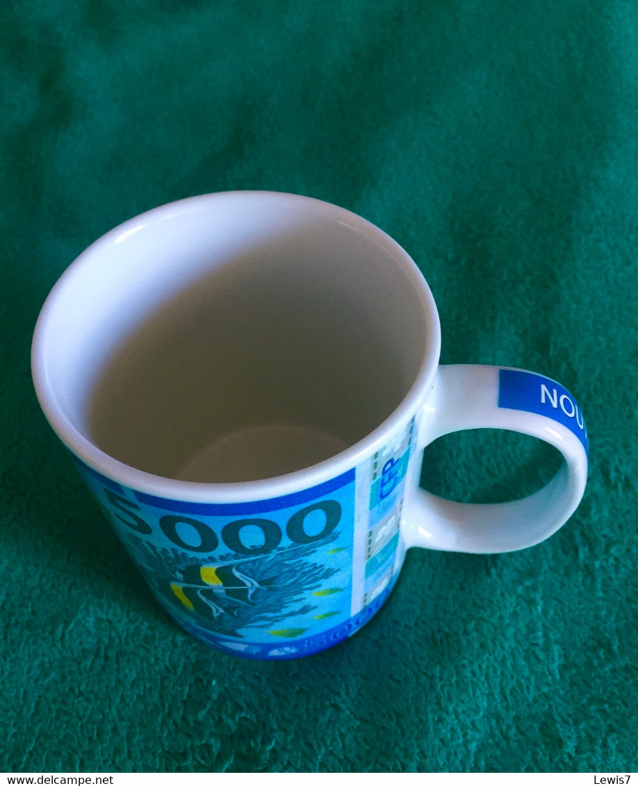 MUG With 5000 XPF PACIFIC FRANCS Banknote Design - Territoires Français Du Pacifique (1992-...)