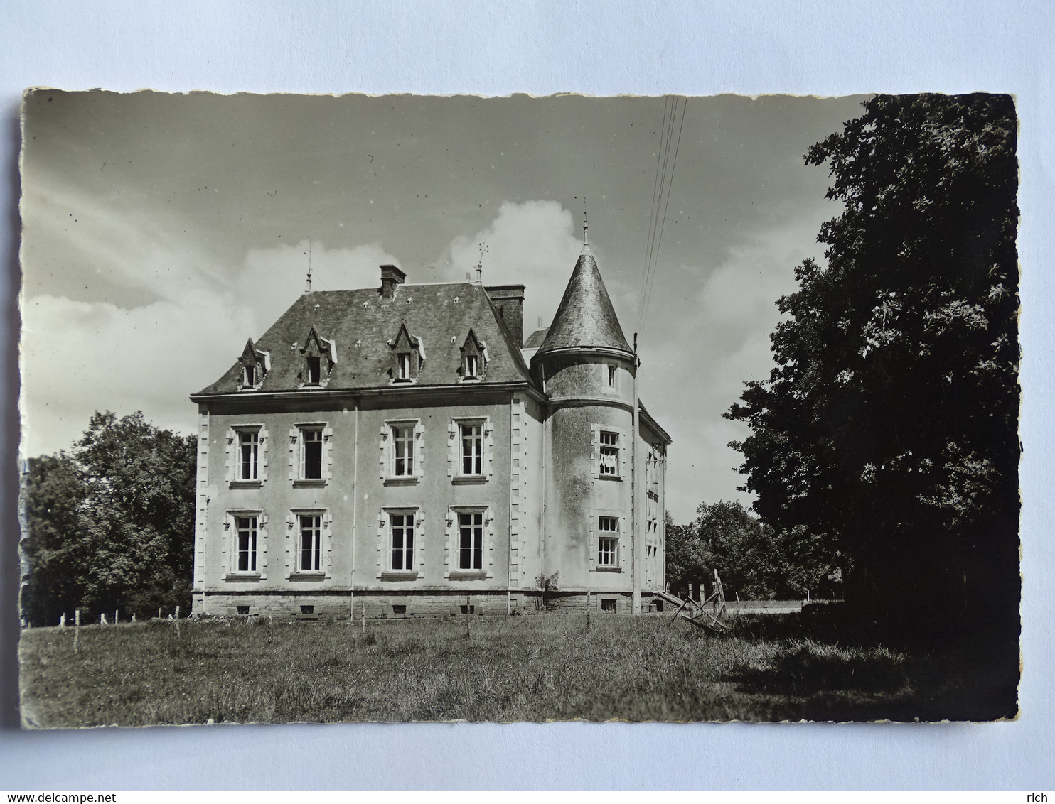 CP 85 Vendée - L'Hermenault - Le Château Des Mouillères - L'Hermenault