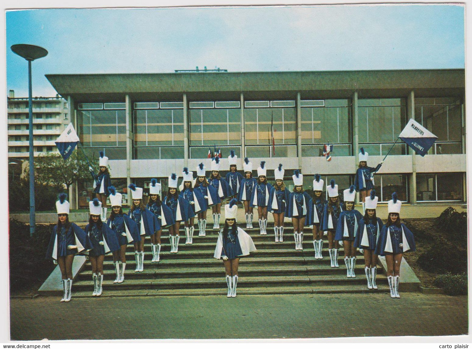 ALLONNES......GROUPE DE MAJORETTES..RARE - Allonnes