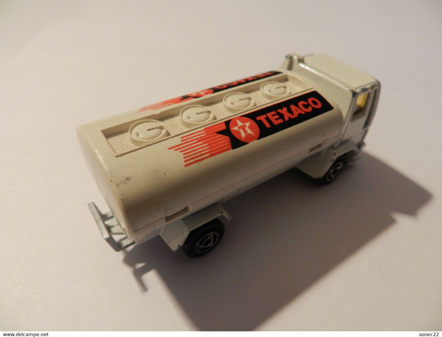 Majorette    Ford Tank Truck     ***   3527    *** - Majorette