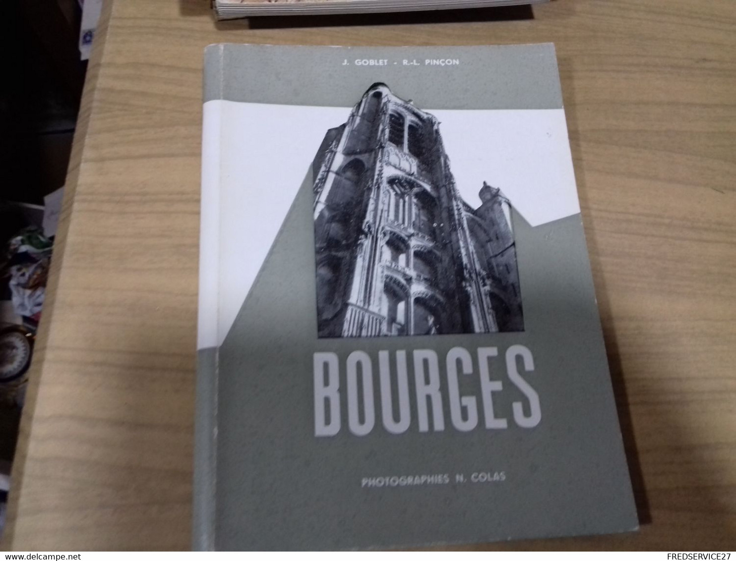 51 //   BOURGES     94 PAGES - Ohne Zuordnung