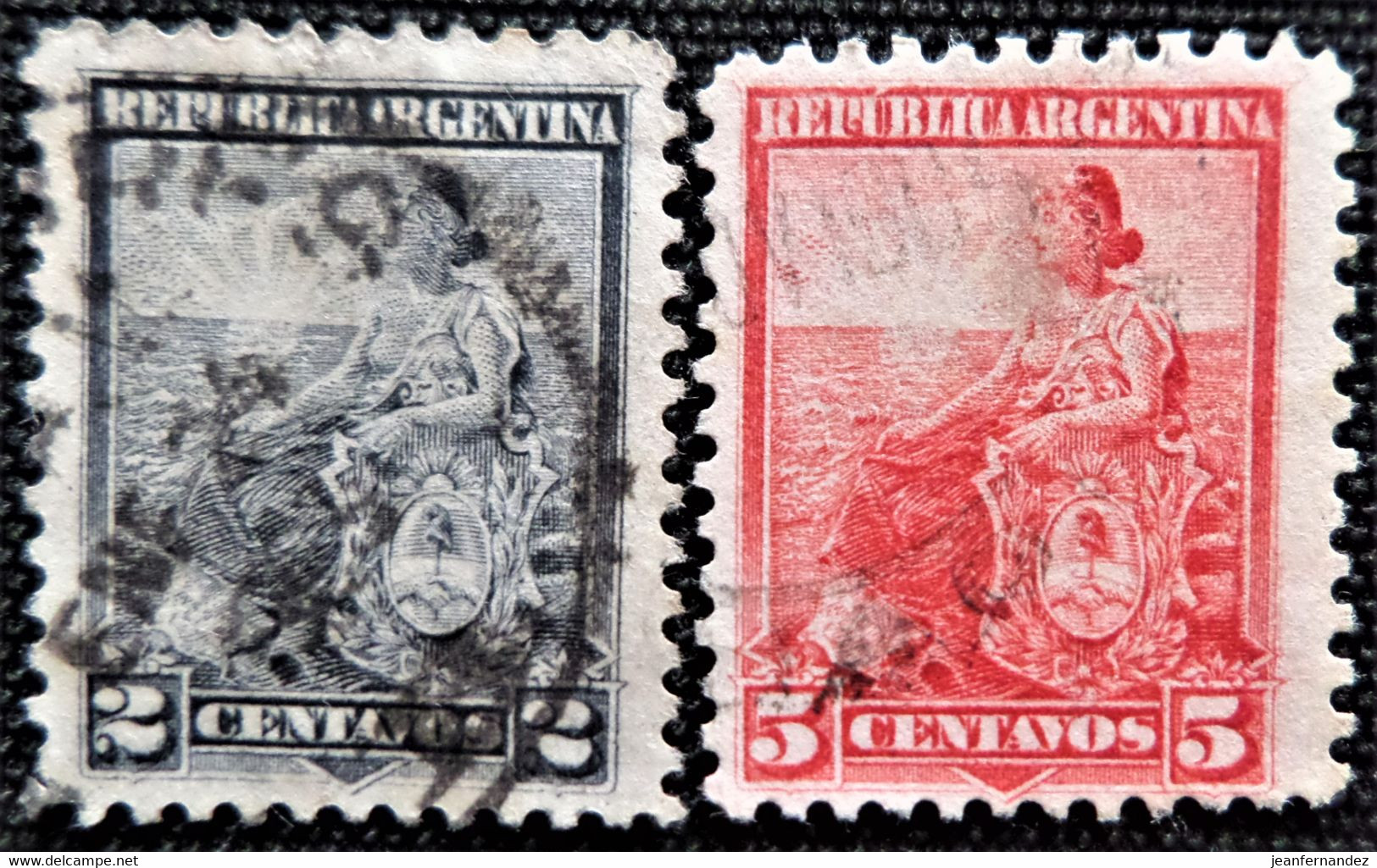 Timbre D'Argentine 1899 -1903 Symbols Of The Republic  Stampworld N° 106 Et 111 - Oblitérés