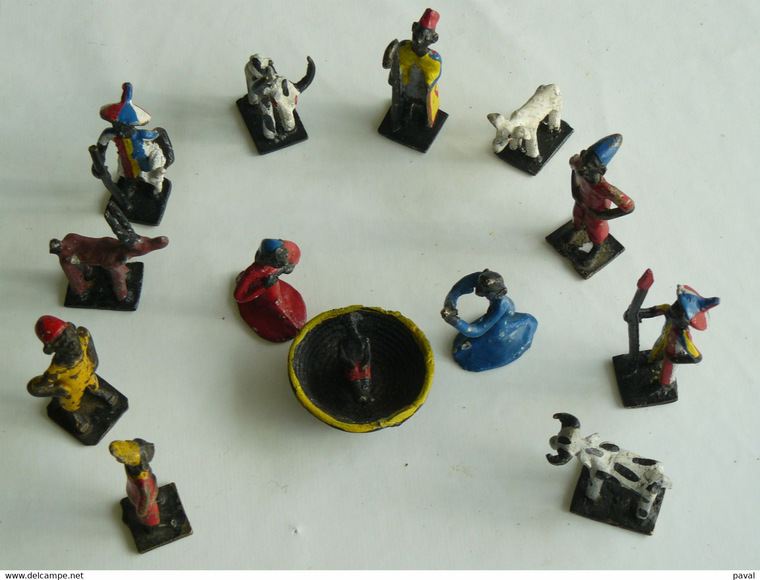 CRECHE AFRICAINE , ARTISANAT TOGO-BENIN, RARE A LA VENTE - Sonstige & Ohne Zuordnung