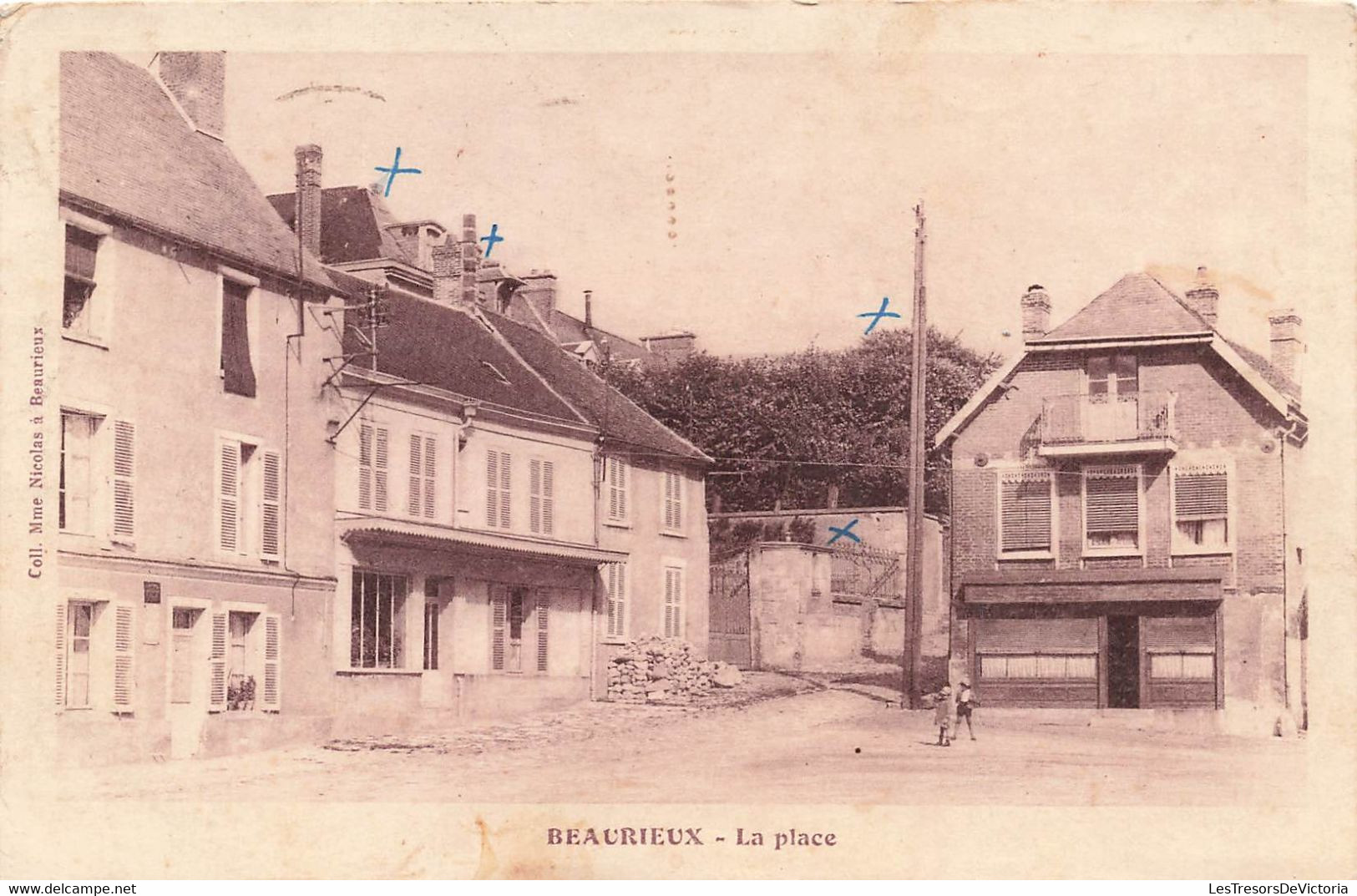 CPA Beaurieux - La Place - Coll Mme Nicolas - Autres & Non Classés