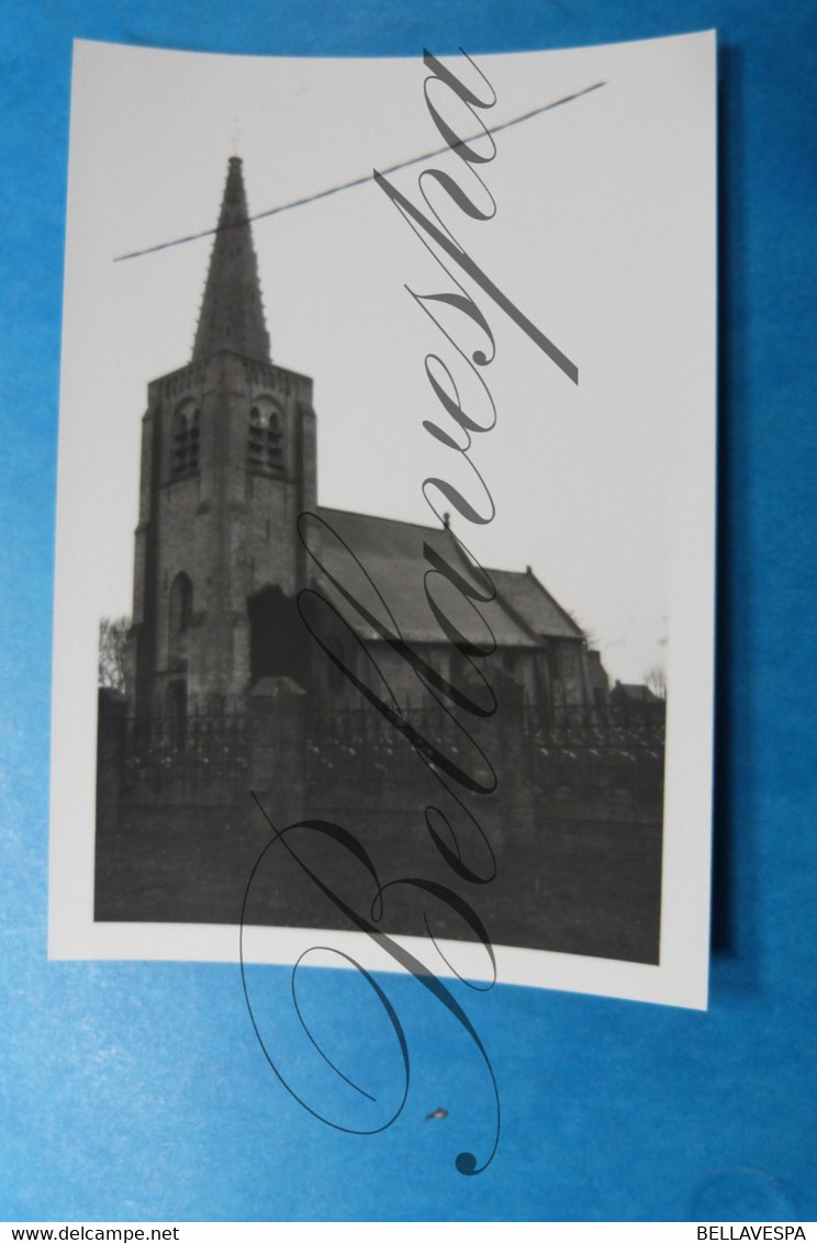 Oeren  Kerk  St. Apolonia   Alveringem  Privaat  Foto Prive Opname 20/08/1985 - Alveringem