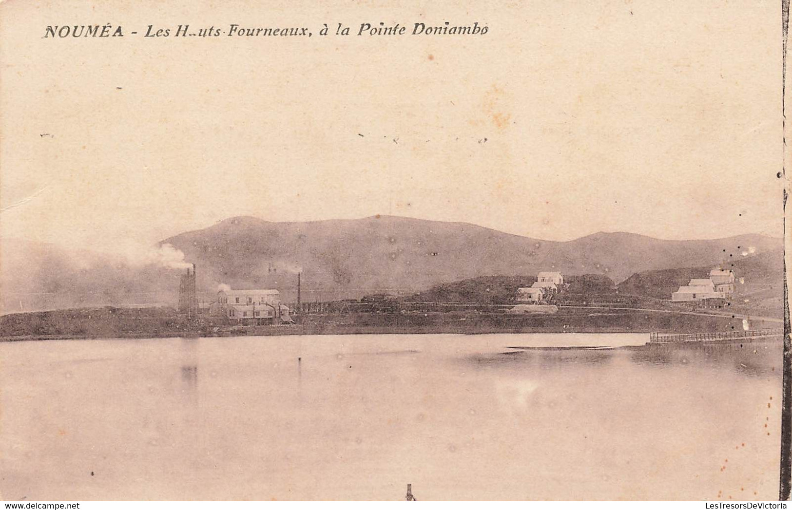 CPA NOUVELLE CALEDONIE - Noumea - Les Hauts Fourneaux - A La Pointe De Doniambo - Nouvelle-Calédonie