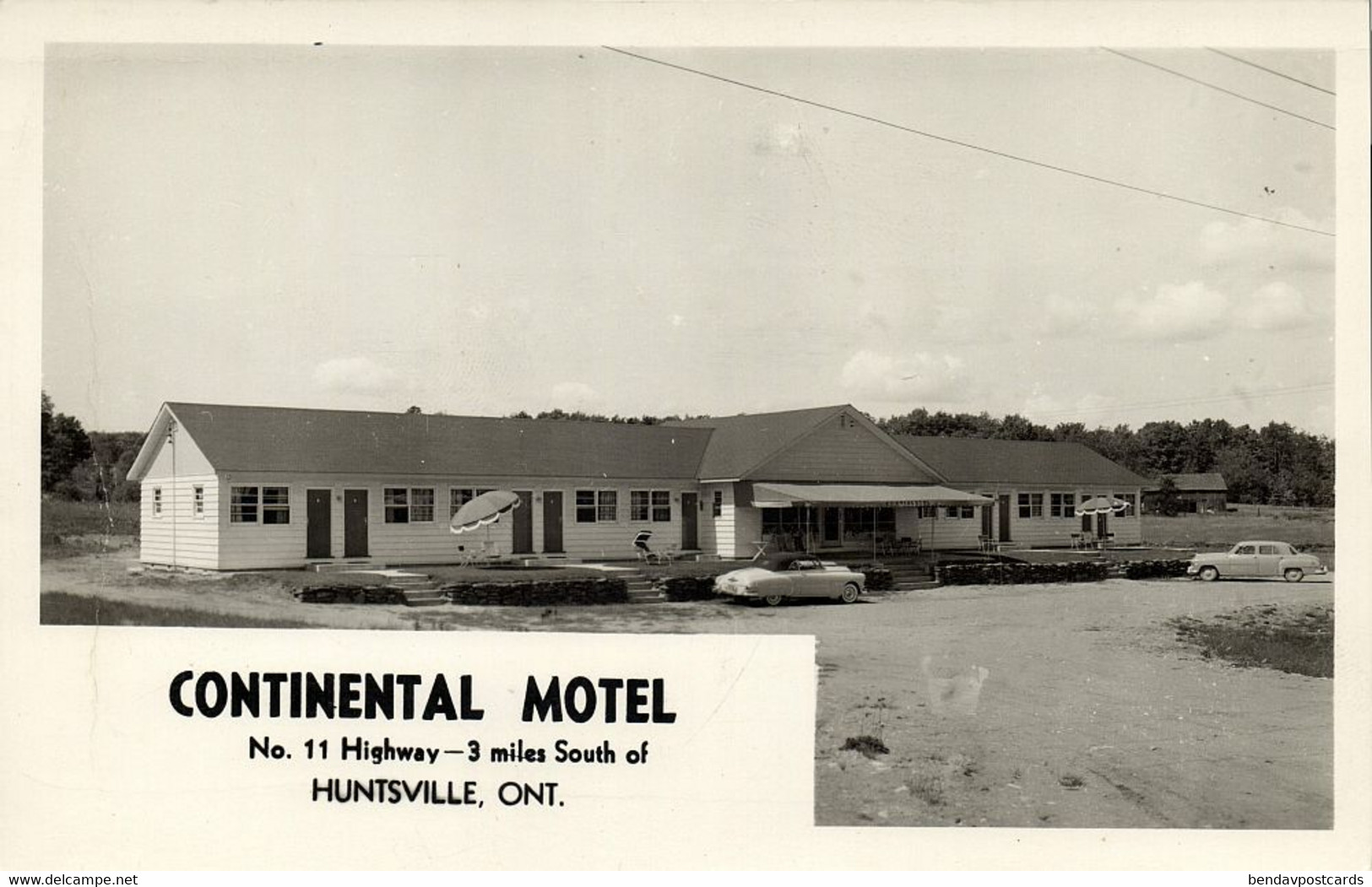 Canada, HUNTSVILLE, Ontario, Continental Motel, Cars (1950s) RPPC Postcard - Huntsville