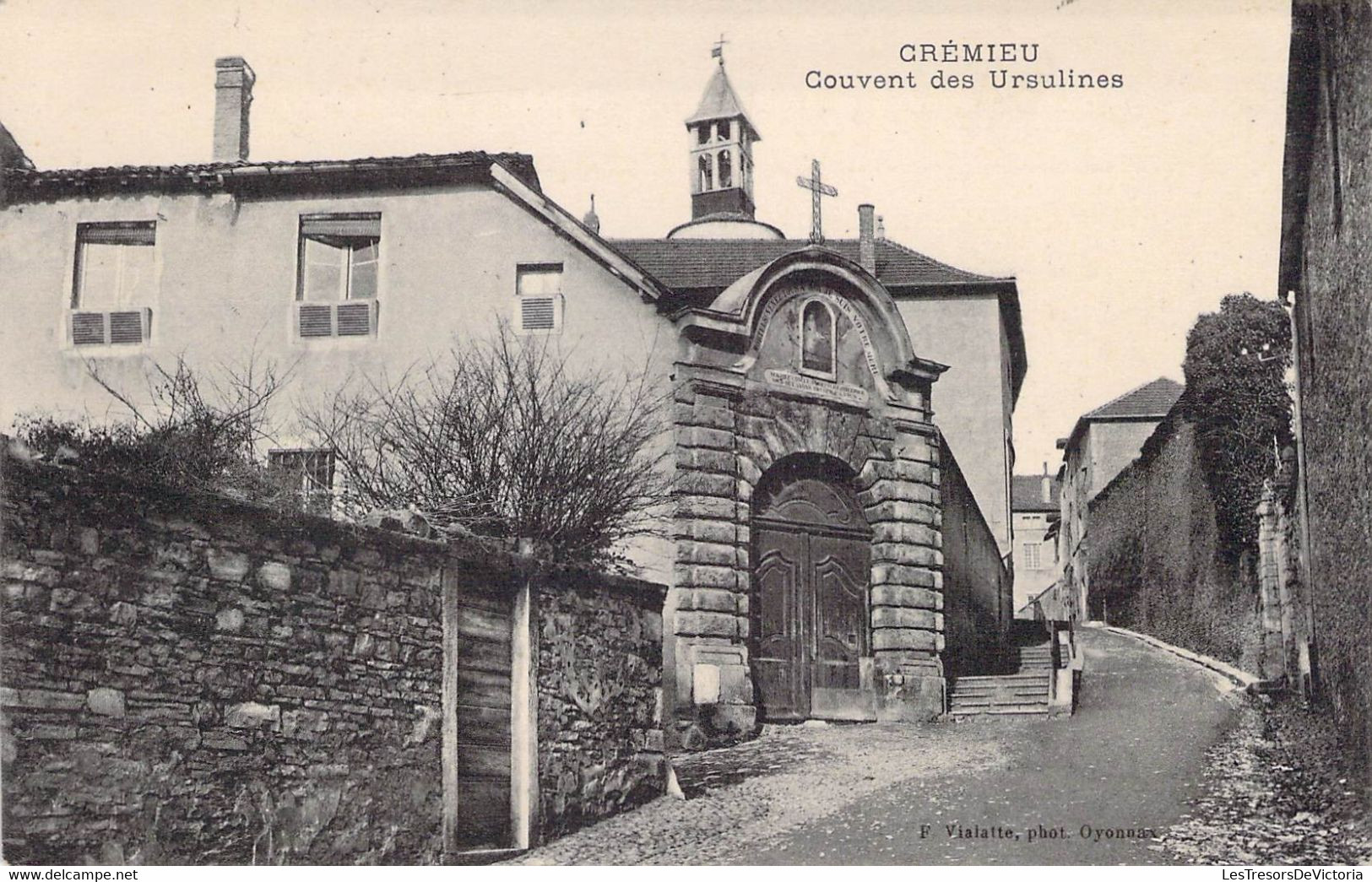 CPA France - Isère - Crémieu - Couvent Des Ursulinees - F. Vialatte - Phot. Oyonnax -Oblitération Ambulante 1911 Lyon - Crémieu