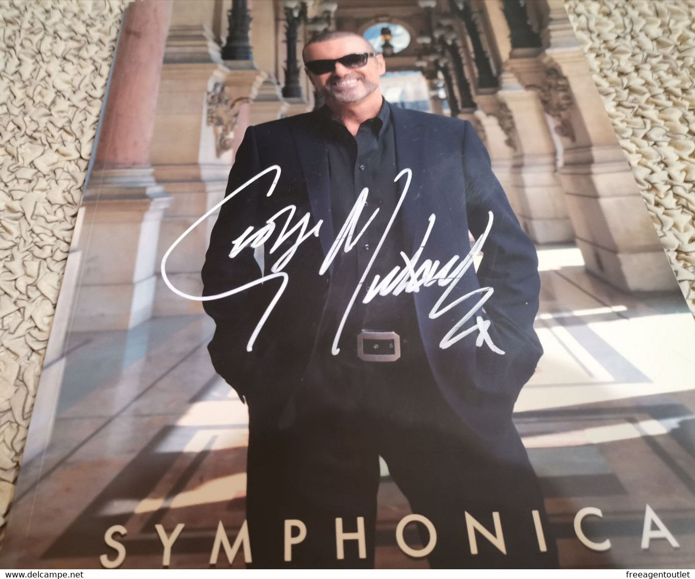 George Michael - SYMPHONICA - Signed Tour Program - Genuine Autograph - Autógrafos