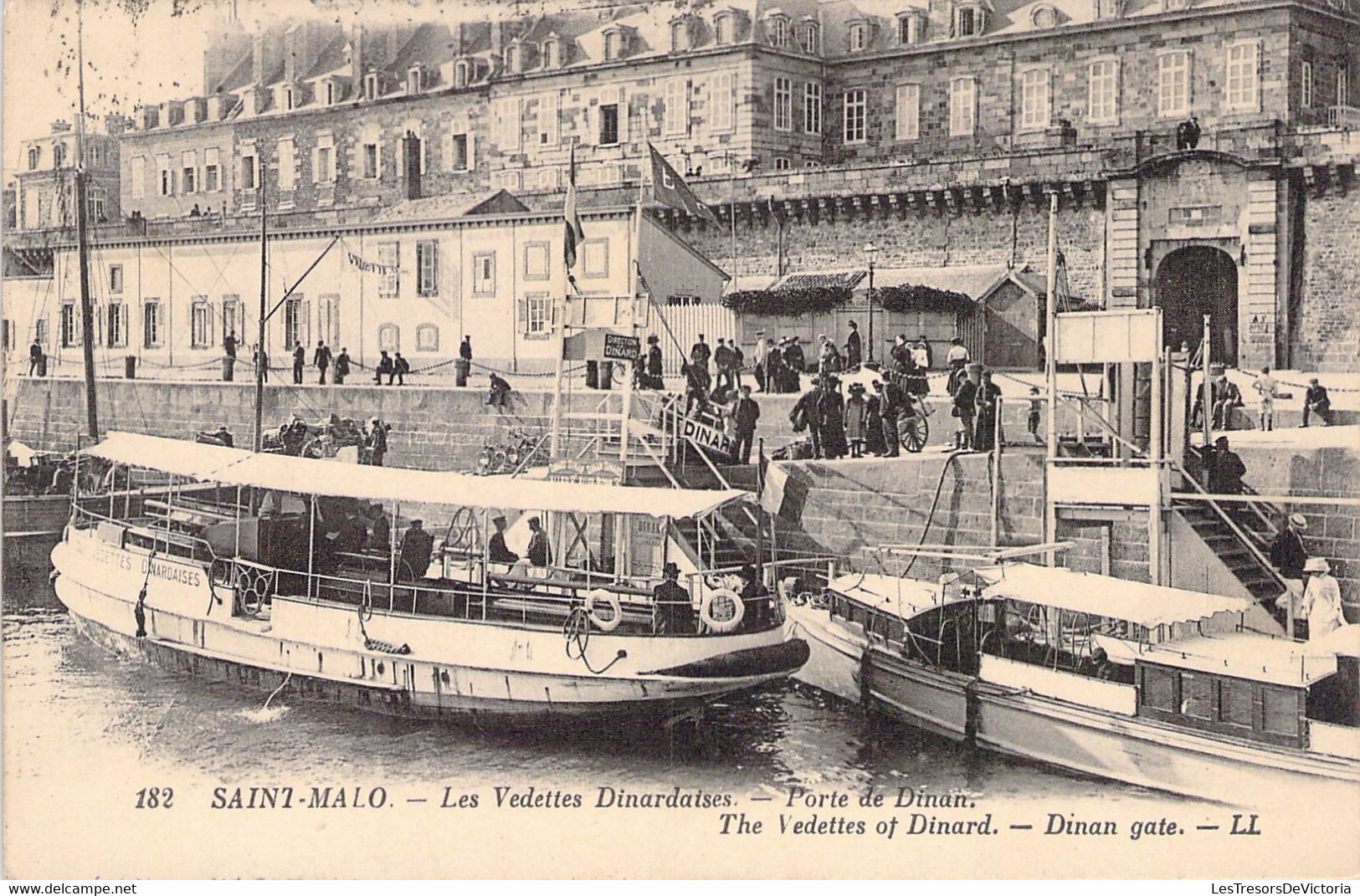 CPA - FRANCE - 35 - SAINT MALO - Les Vedettes Dinardaises - Porte De Dinan - LL - Saint Malo