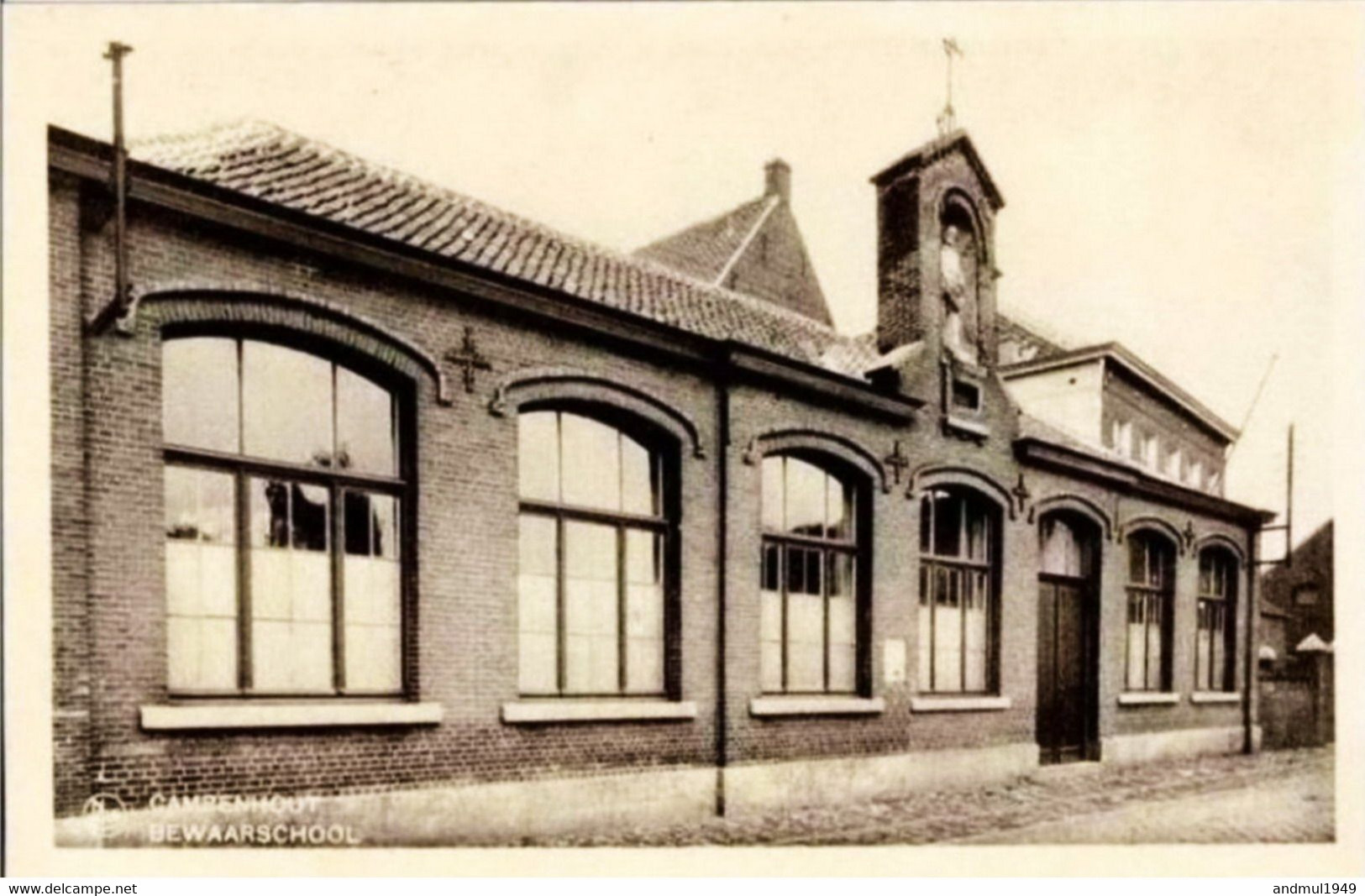 KAMPENHOUT -  Bewaarschool - Kampenhout