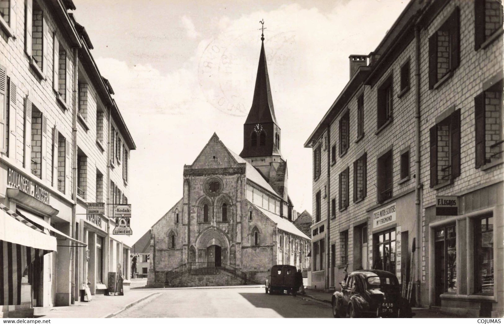 14 - THURY HARCOURT - S05083 - La Rue Bonne Nouvelle Et L'Eglise - CPSM 14x9 Cm - L11 - Thury Harcourt