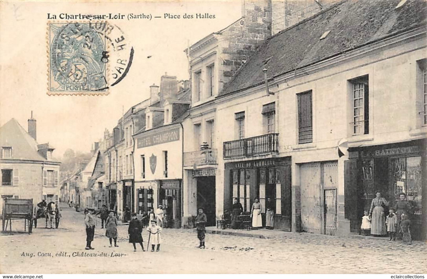 La Chartre Sur Le Loir      72         Place Des Halles          ( Voir Scan ) - Autres & Non Classés