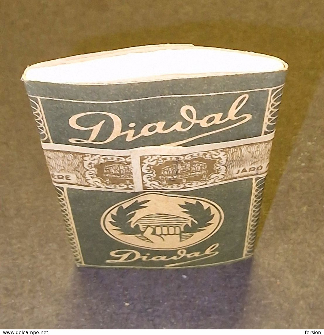 CIGARETTE TOBACCO paper package BOX - REVENUE seal fiscal tax stripe Hungary LABEL cover DIADAL VICTORY 1930 UNUSED