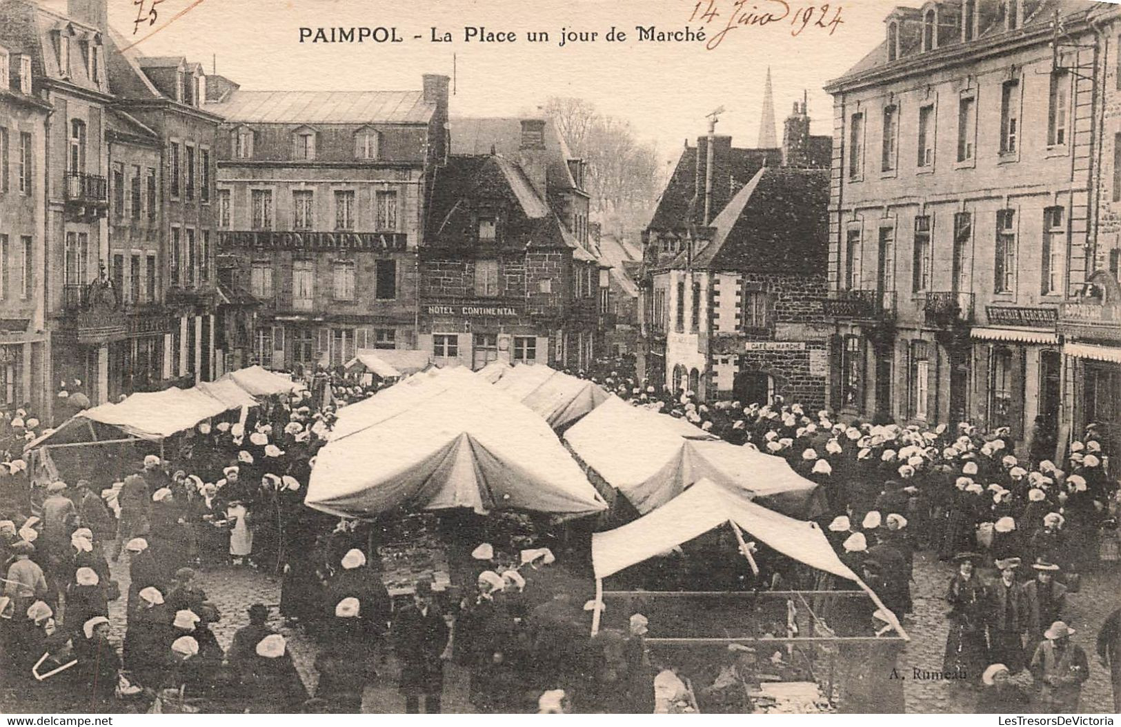 CPA Marché - Paimpol - La Place Un Jour De Marché - Stands Couverts - Tres Animé - A Rumeau - Mercados