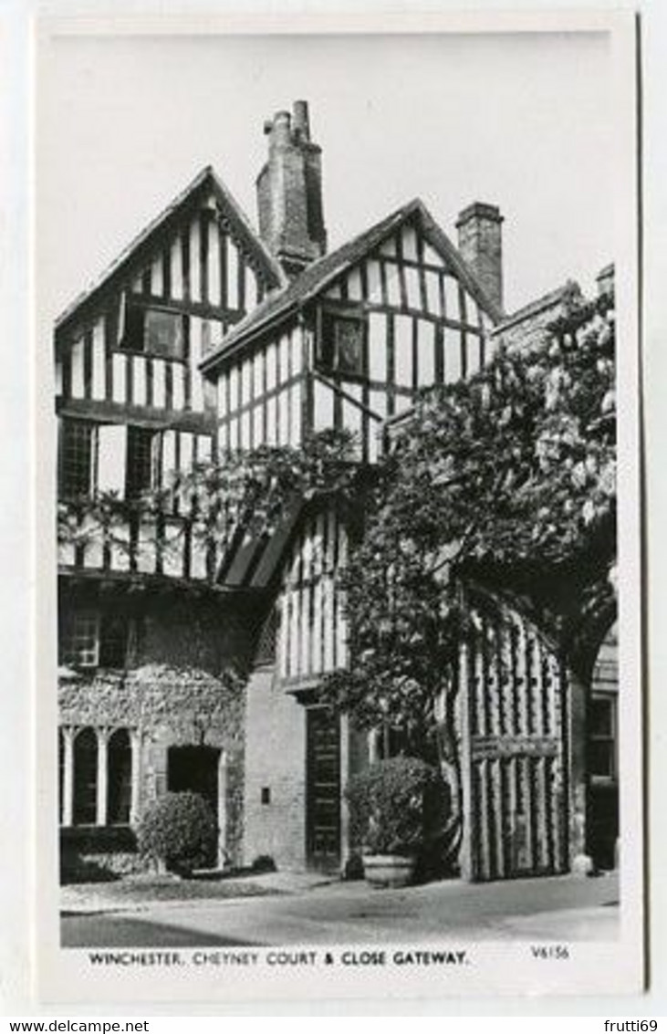 AK 099698 ENGLAND - Winchester - Cheyney Court & Close Gateway - Winchester