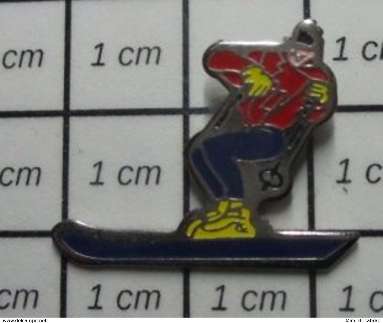 1315a  Pin's Pins / Beau Et Rare /  SPORTS / SKI SKIEUR - Sports D'hiver