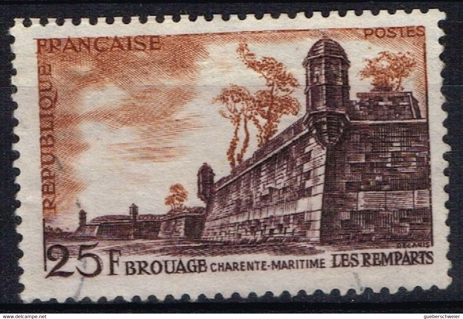 FR VAR 66 - FRANCE N° 1042 Obl. Brouage Variété Chiffre 5 Blanc - Oblitérés