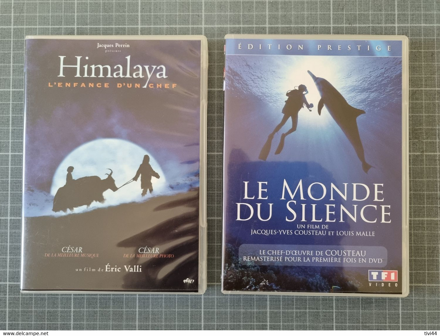 LOT 2 DVD HIMALAYA L'ENFANCE D'UN CHEF + LE MONDE DU SILENCE - Dokumentarfilme