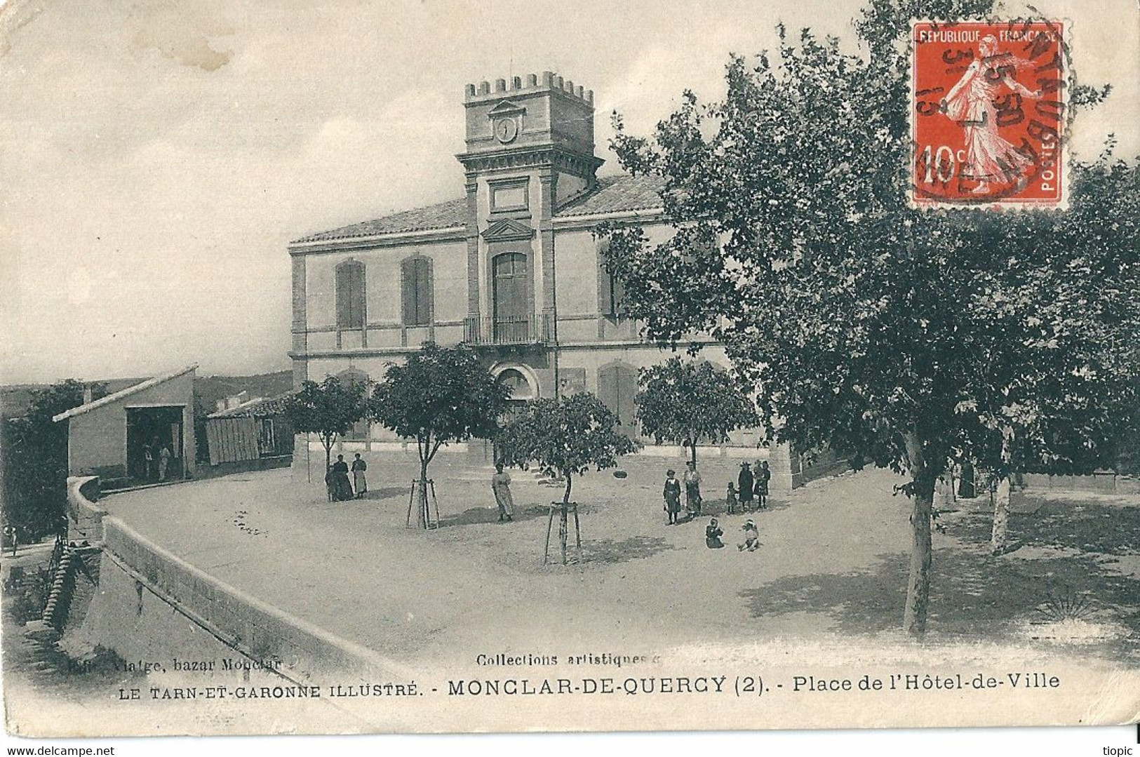 MONCLAR-de-QUERCY  ( 82 )    Place De L'Hotel De Ville - Montclar De Quercy