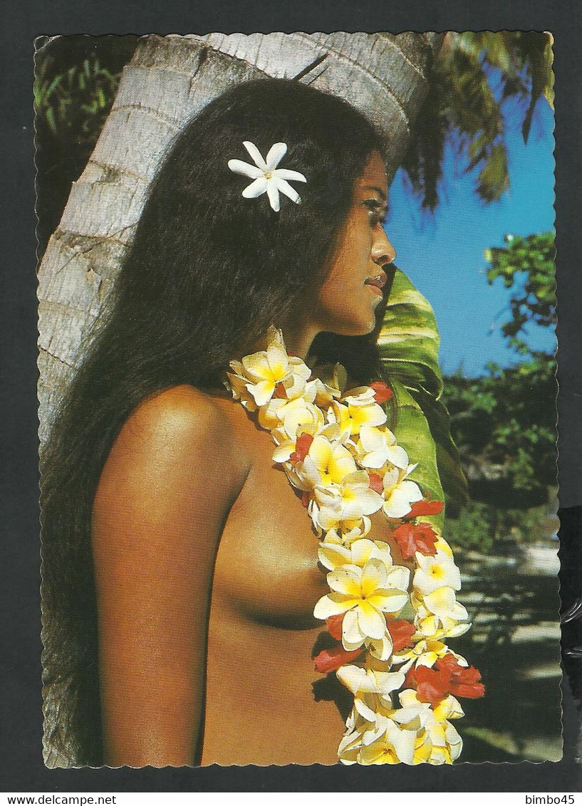 Hawaii  -  Lovely Island Maiden Wearing A Fragrant Lei Of Plumeria Blossoms -  Photo .   A. Sylvain - Big Island Of Hawaii