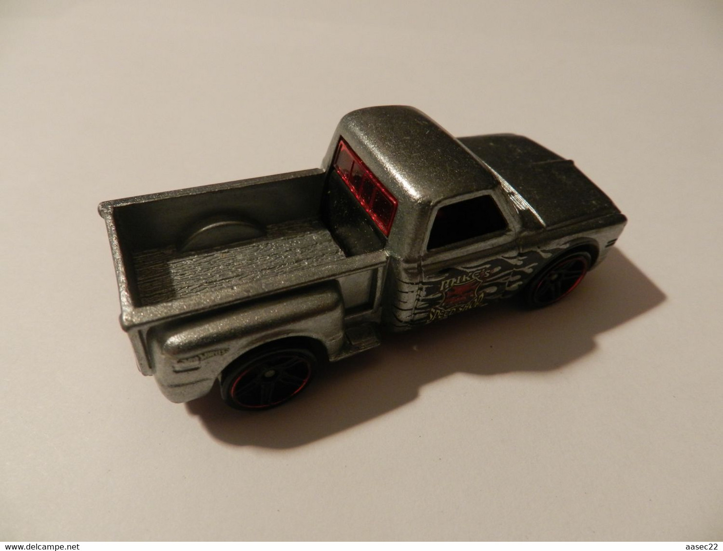 Hotwheels   '69 Custom Chevy    /    2001   ***   1997   *** - HotWheels