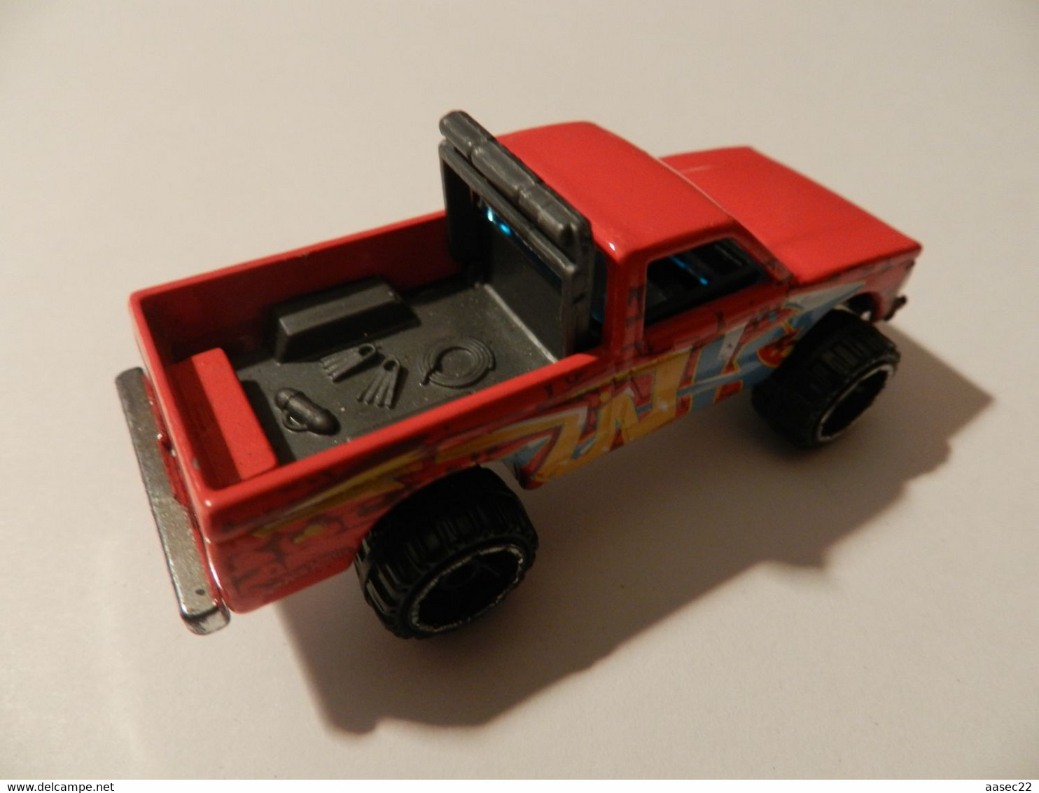 Hotwheels      Off Road Pickup Truck    /    1983   ***   2016   *** - HotWheels