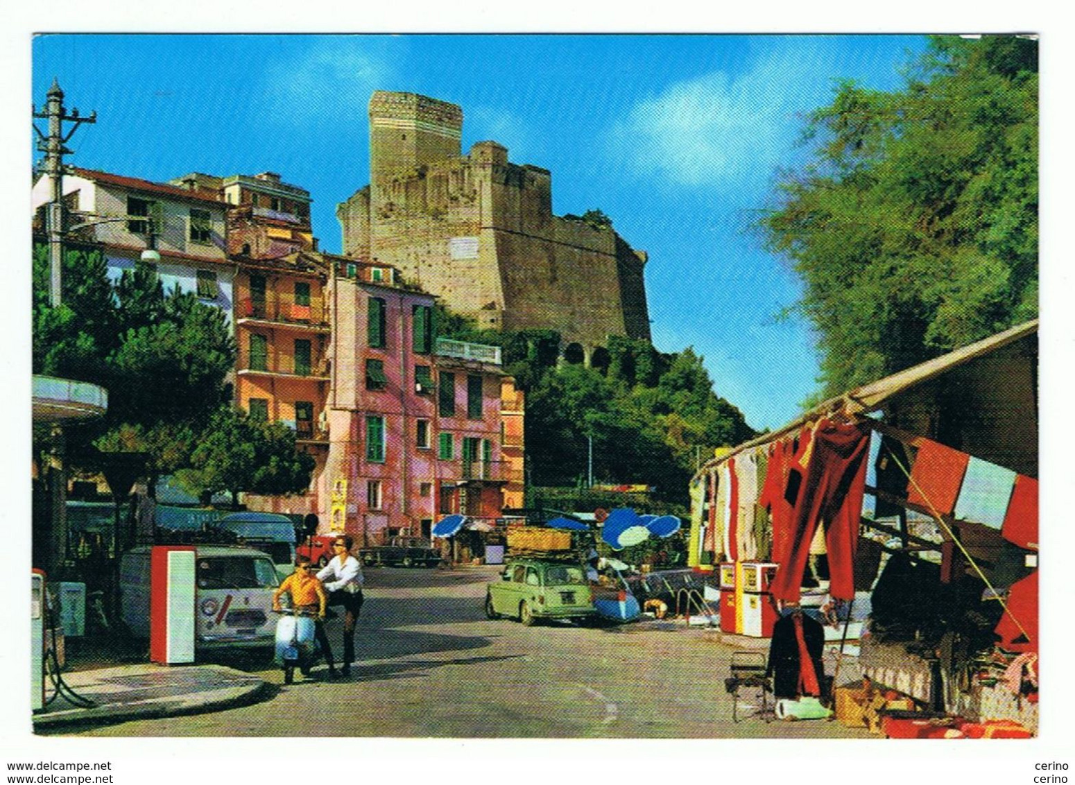 LERICI (SP):  GIORNO  DI  MERCATO  -  FG - Halles