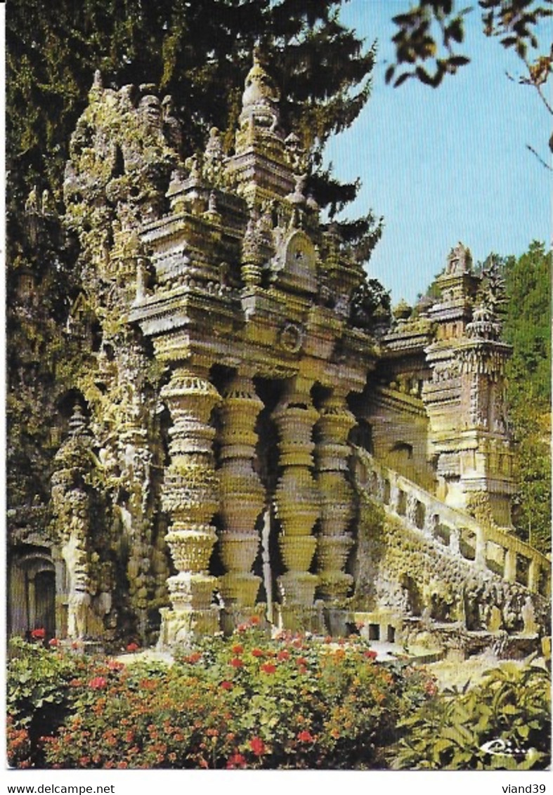 Hauterives - Le Palais Idéal, Oeuvre Du Facteur Cheval , Détail De La Façade Est. -  Non écrite - Hauterives