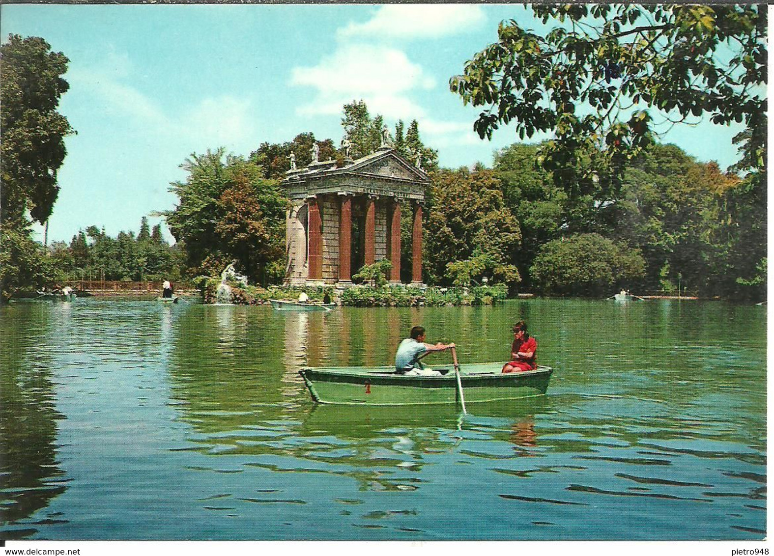 Roma (Lazio) Villa Umberto I (Villa Borghese), Tempietto Di Esculapio, Barca Con Turisti, Esculapio Temple And Lake - Parks & Gärten