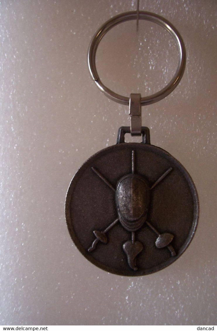 PORTE-CLEFS   -   ESCRIME  - SPORT   - ( No Paypal ) - Schermen